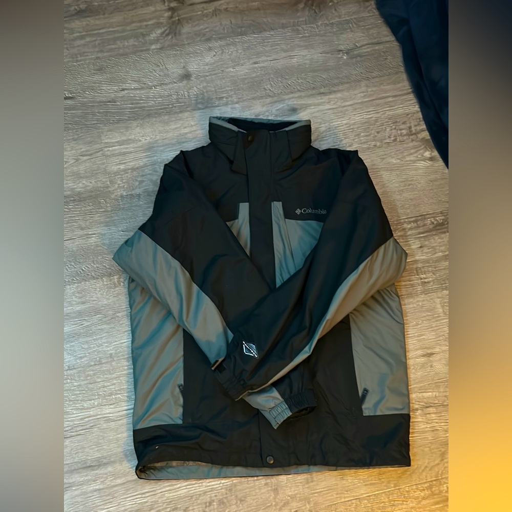 Columbia || Mens Rural Mountain Interchange Omni-Tech 2in-1 Jacket